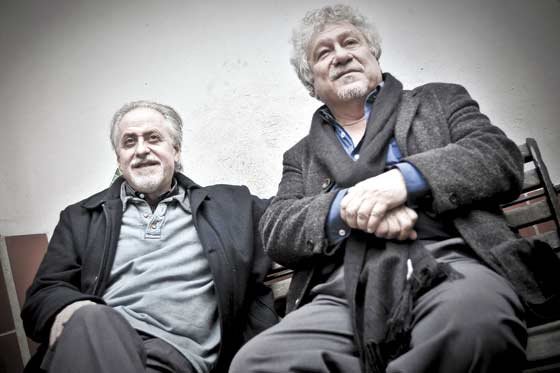 Jorge Boccanera y Juan Manuel Roca. Foto: Luis Ángel (tomada de El Espectador).